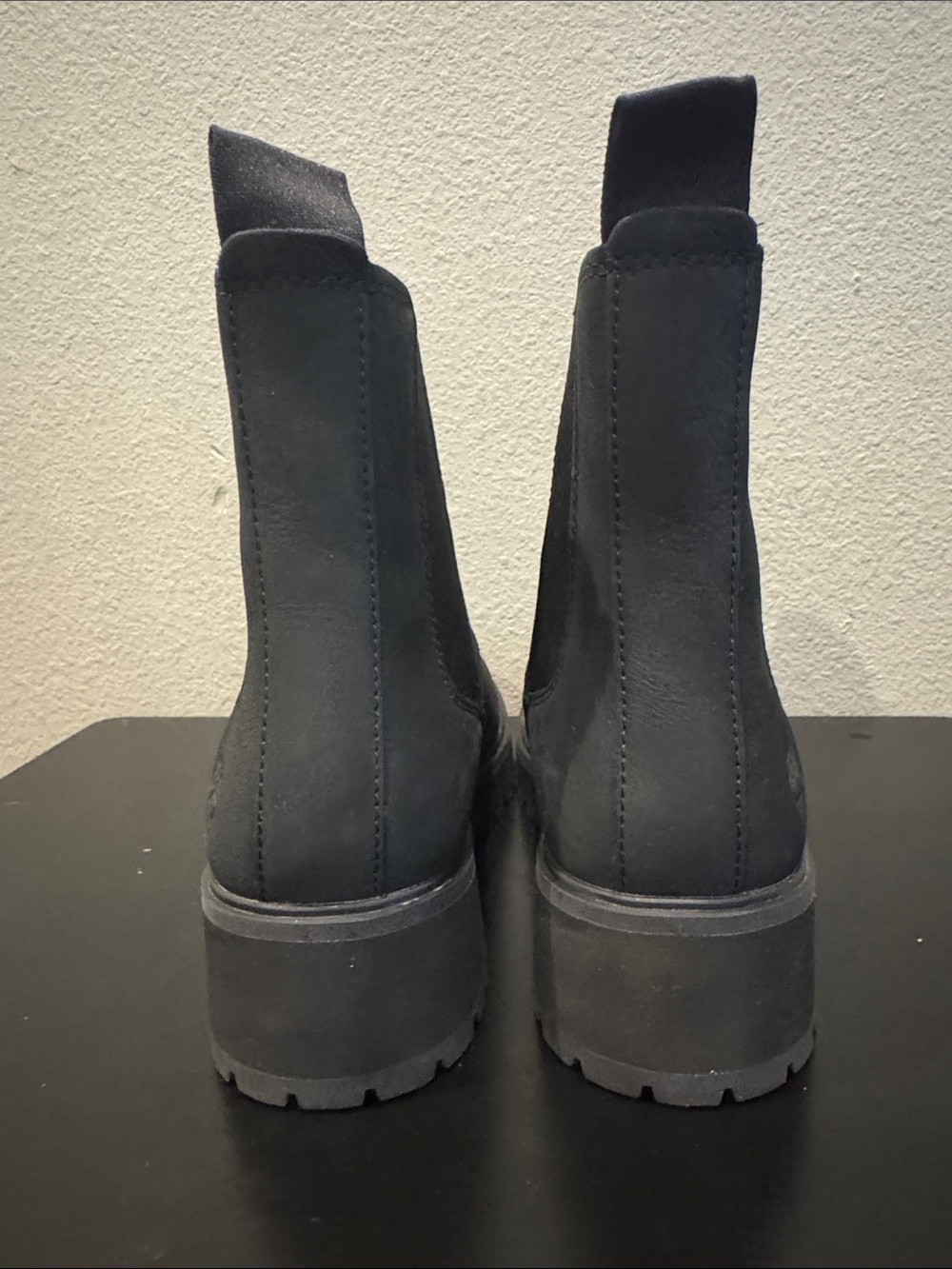 Timberland Black Nubuck Chelsea Lug Ankle Boots Womans 8.5 - Picture 11 of 12